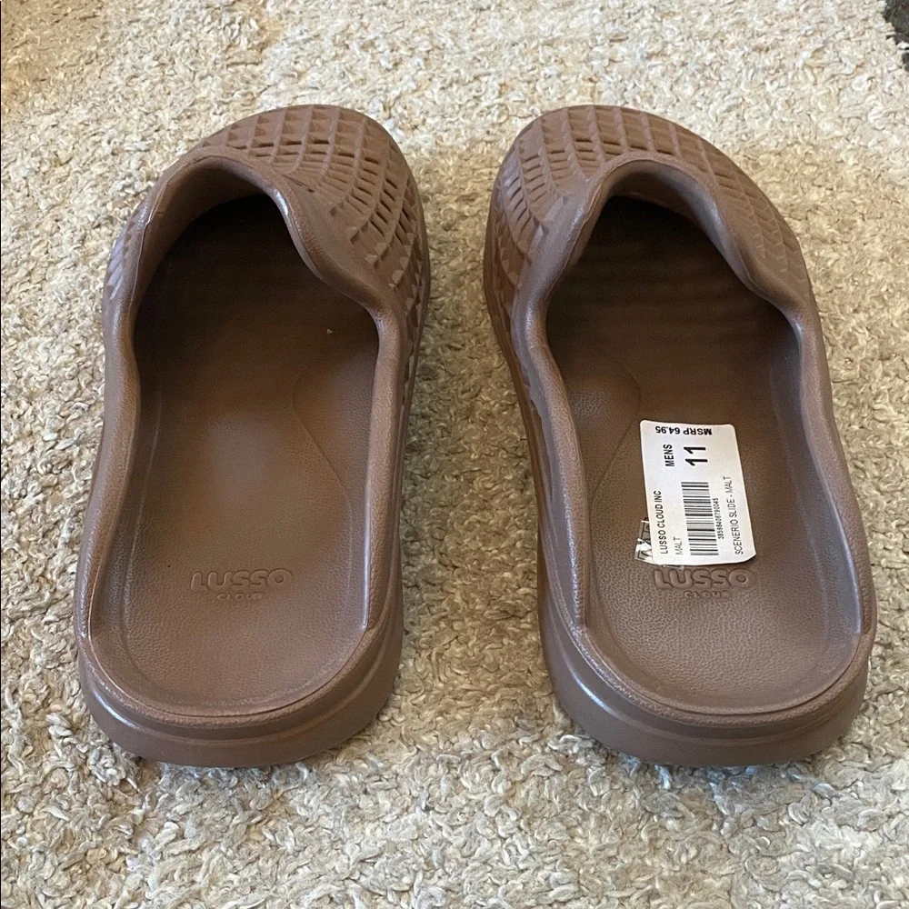 Lusso Cloud brown rubber sandals men’s size various